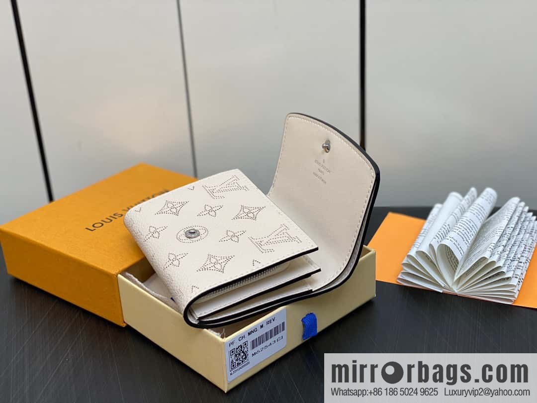 [Premium‑quality] M62542 meters white, full leather flip wallet series IRIS COMPACT wallet