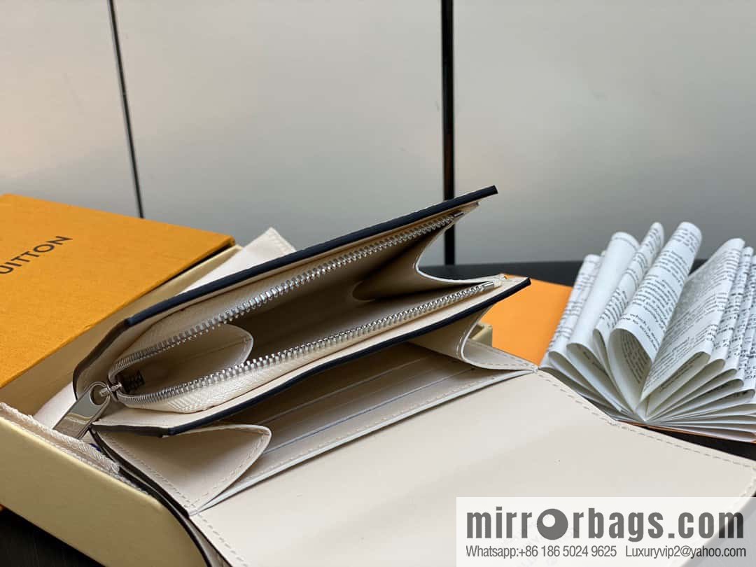 [Premium‑quality] M62542 meters white, full leather flip wallet series IRIS COMPACT wallet