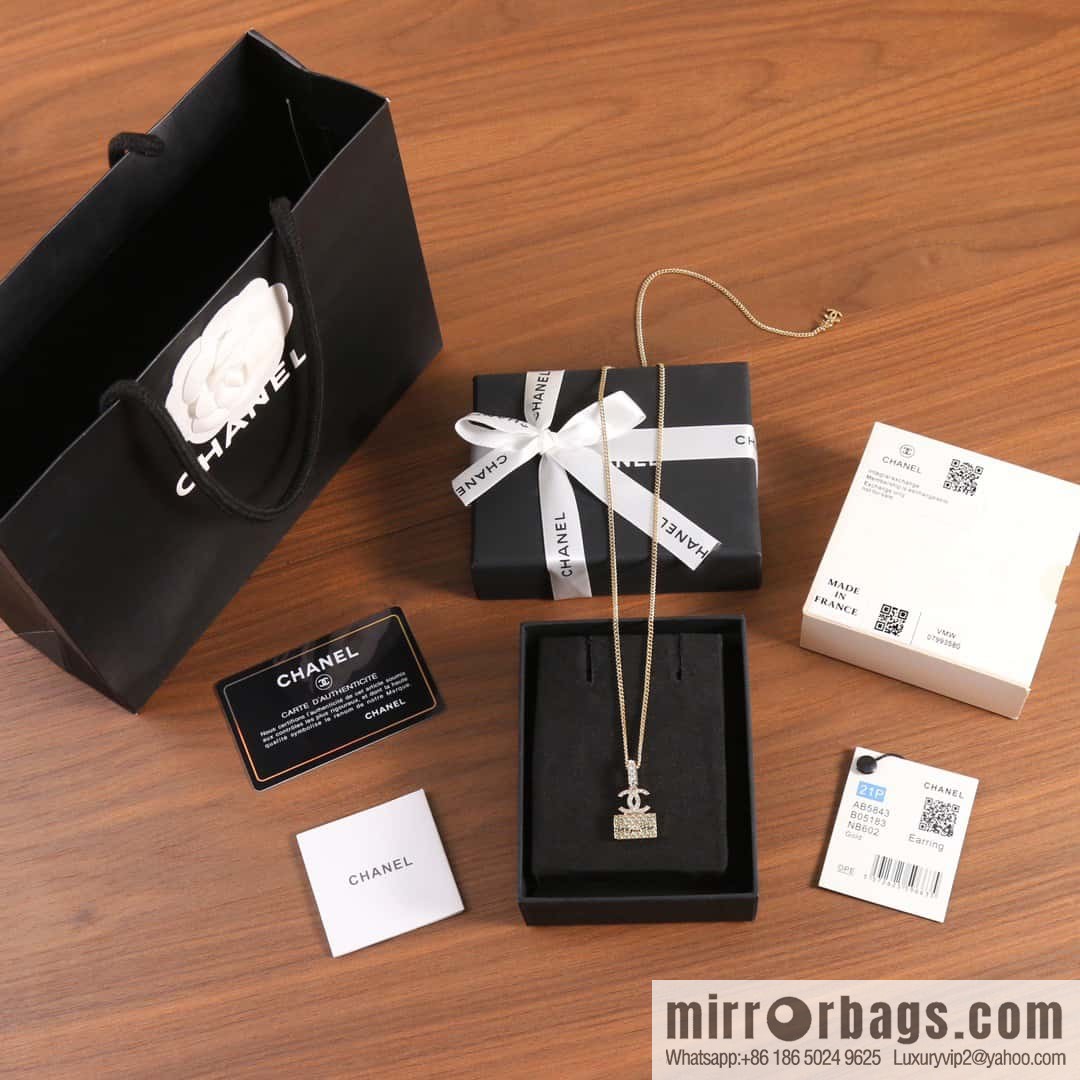 New ☑️ Chanel double c bag necklace