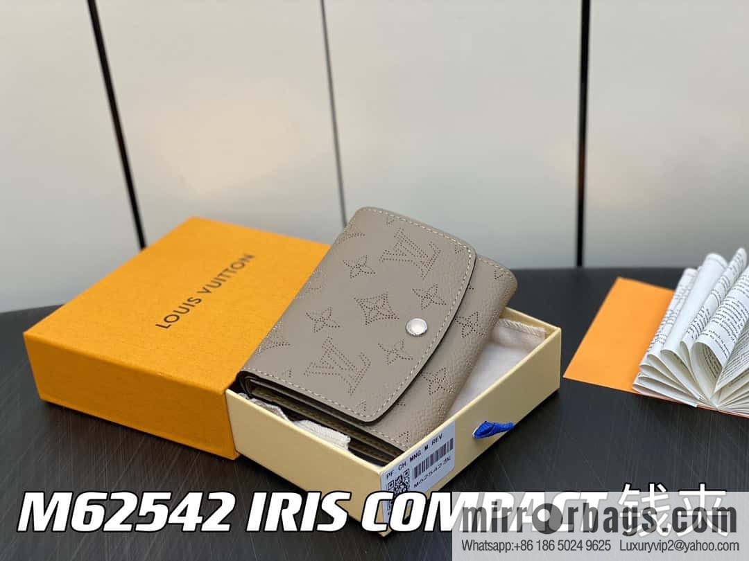 [Premium‑quality] M62542 gray, full leather flip wallet series IRIS COMPACT wallet