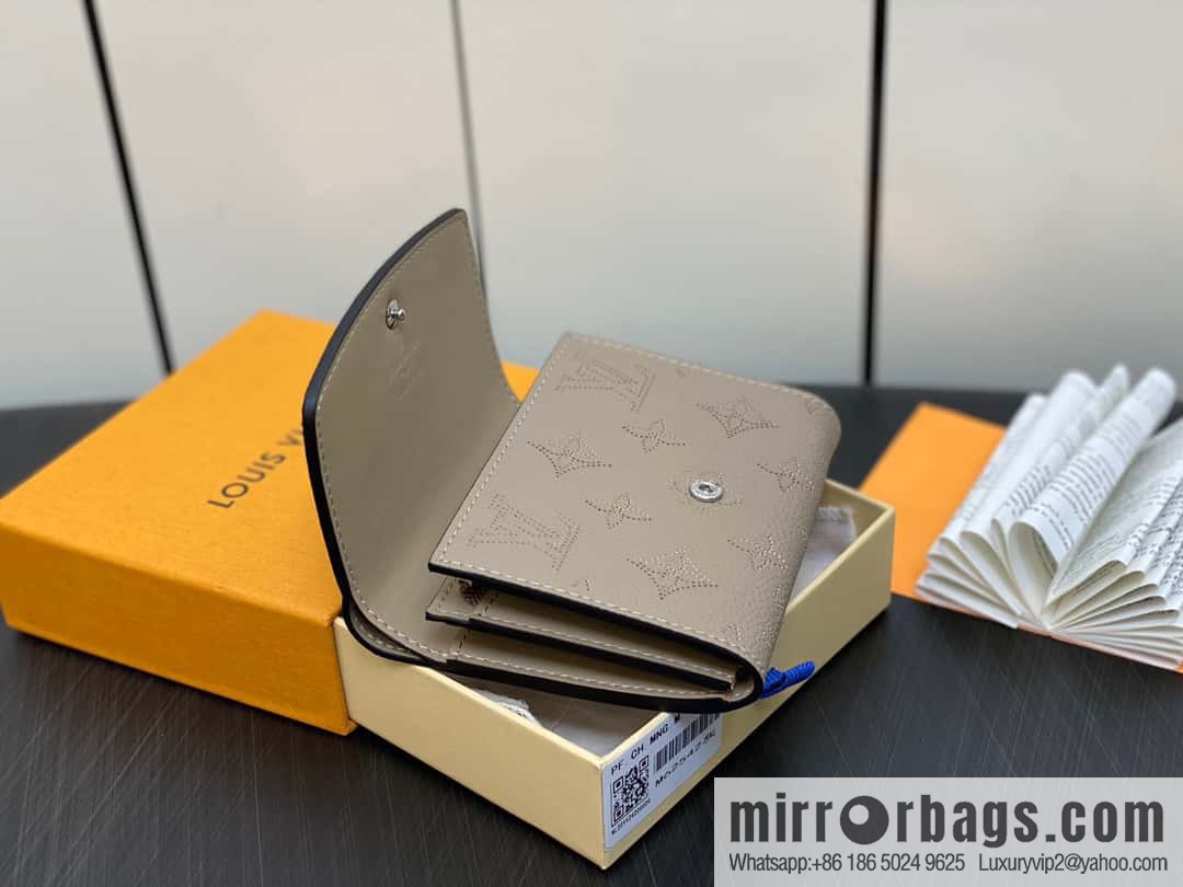 [Premium‑quality] M62542 gray, full leather flip wallet series IRIS COMPACT wallet
