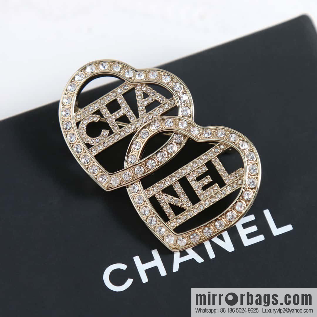 New ☑️ Chanel double love peach heart brooch