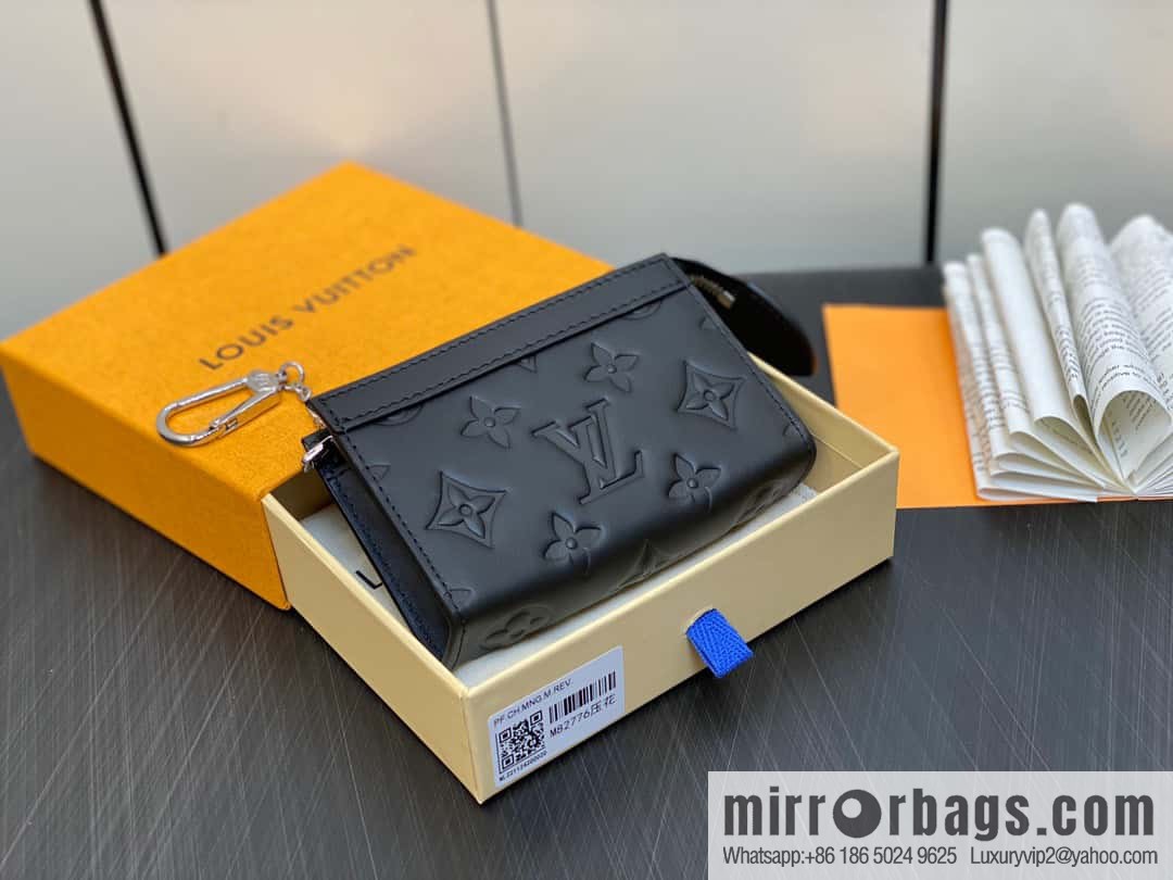 [Premium‑quality] M82776 black full leather, key bag wallet series, new VOYAGE key bag in autumn and winter