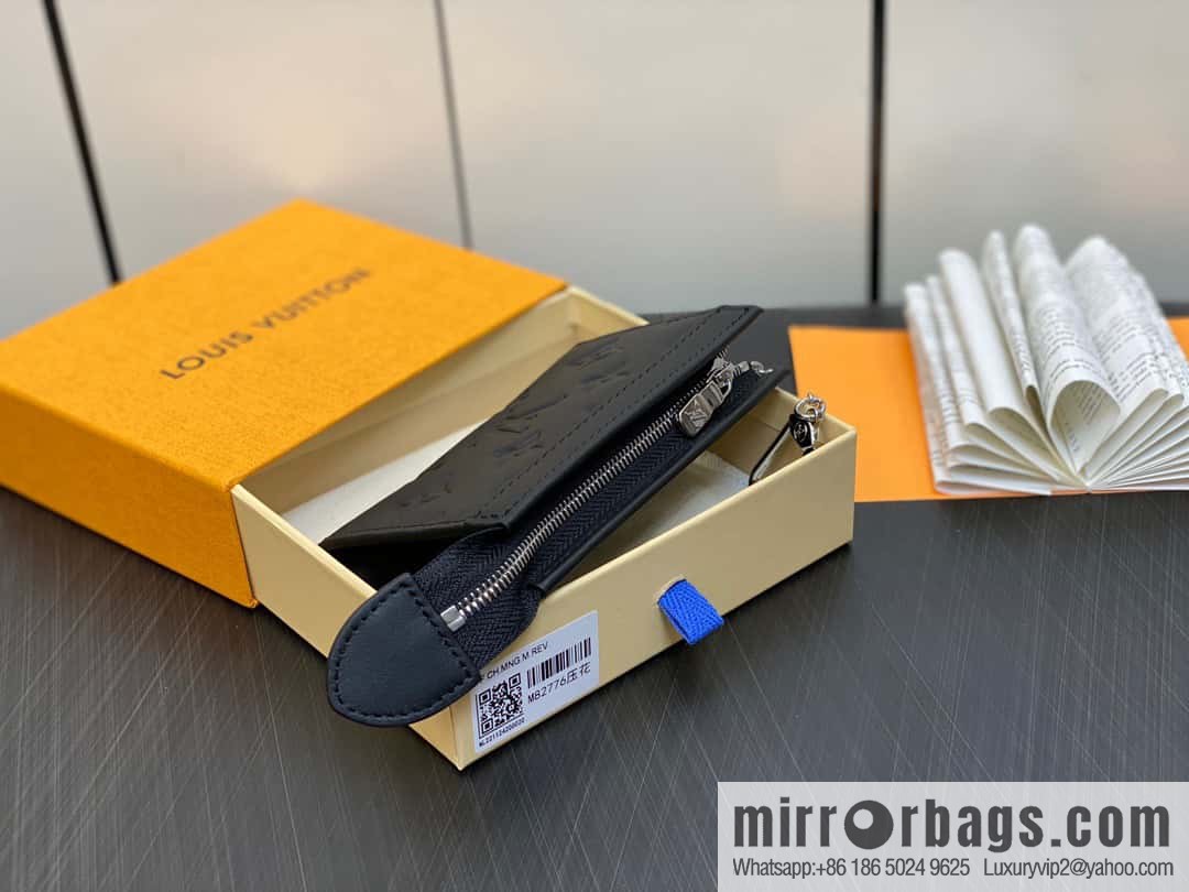 [Premium‑quality] M82776 black full leather, key bag wallet series, new VOYAGE key bag in autumn and winter