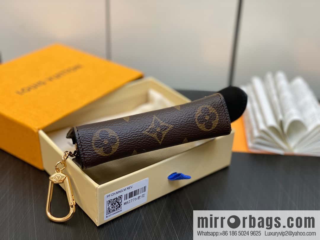 [Premium‑quality] M82776 monogram key bag wallet series, autumn and winter new VOYAGE key bag