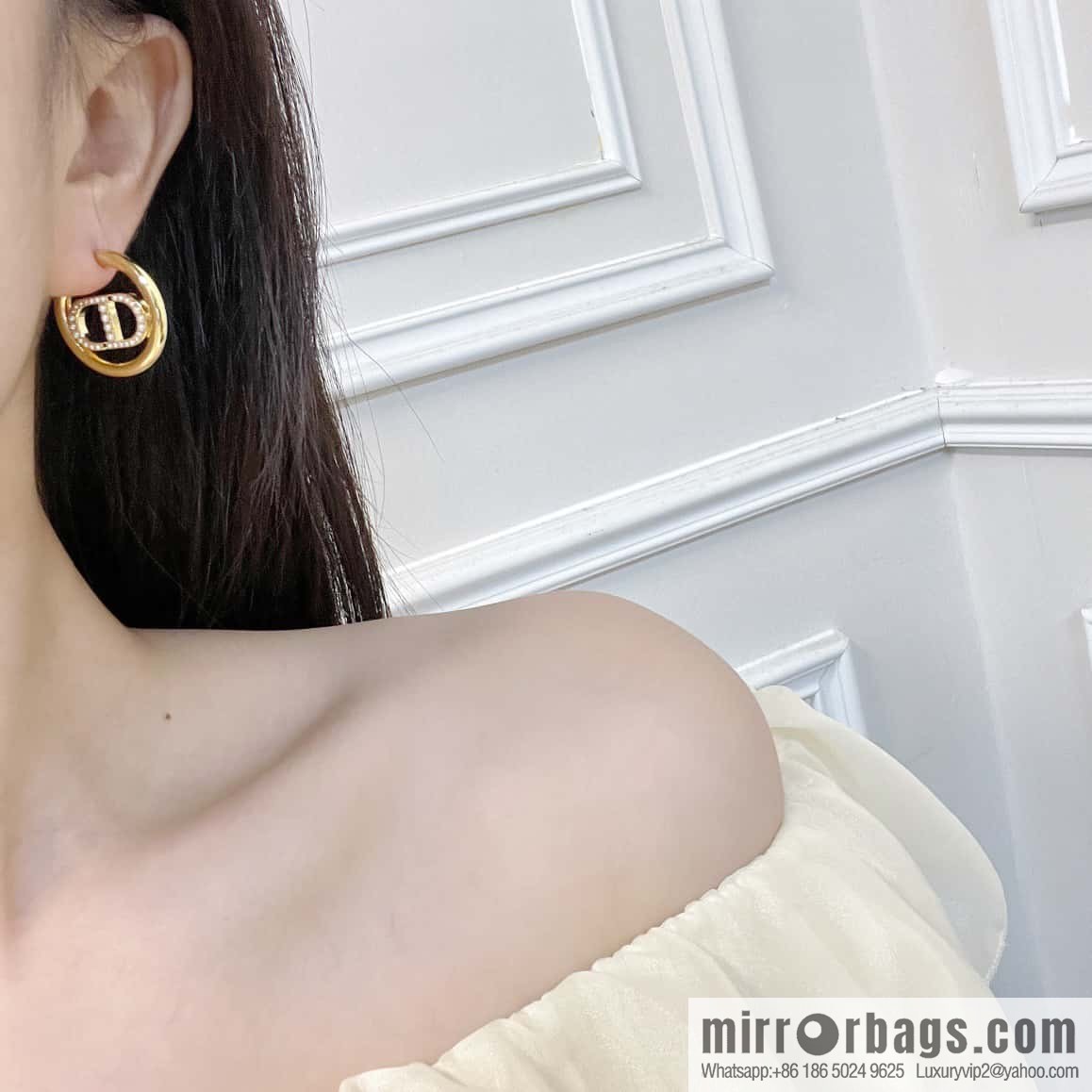 New ☑️ DIOR CD pearl stud earrings