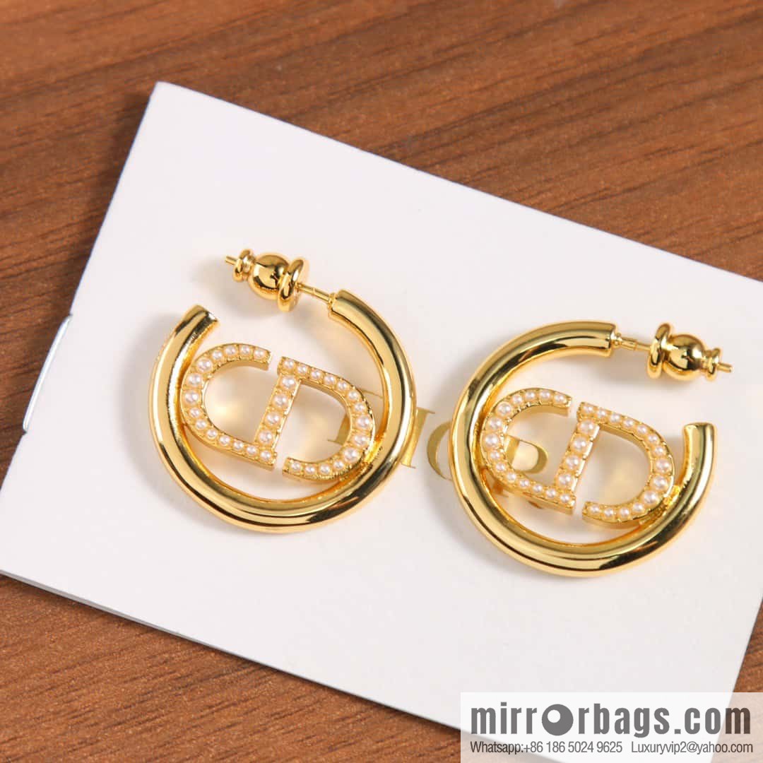 New ☑️ DIOR CD pearl stud earrings