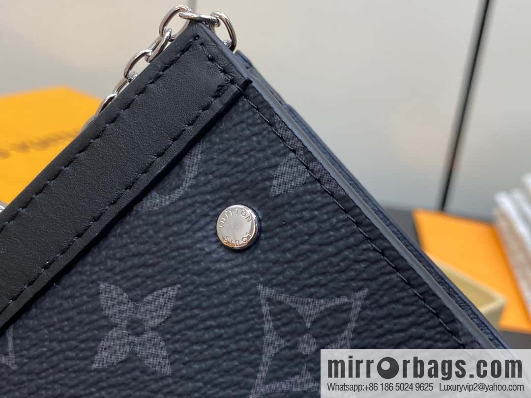 [Boutique‑grade] M82776 black flower, key bag wallet series, new VOYAGE key bag in autumn and winter