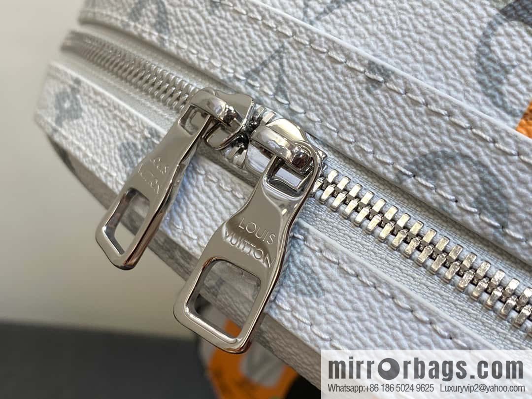 [Premium‑quality] M46680 white eye backpack series DISCOVERY small backpack