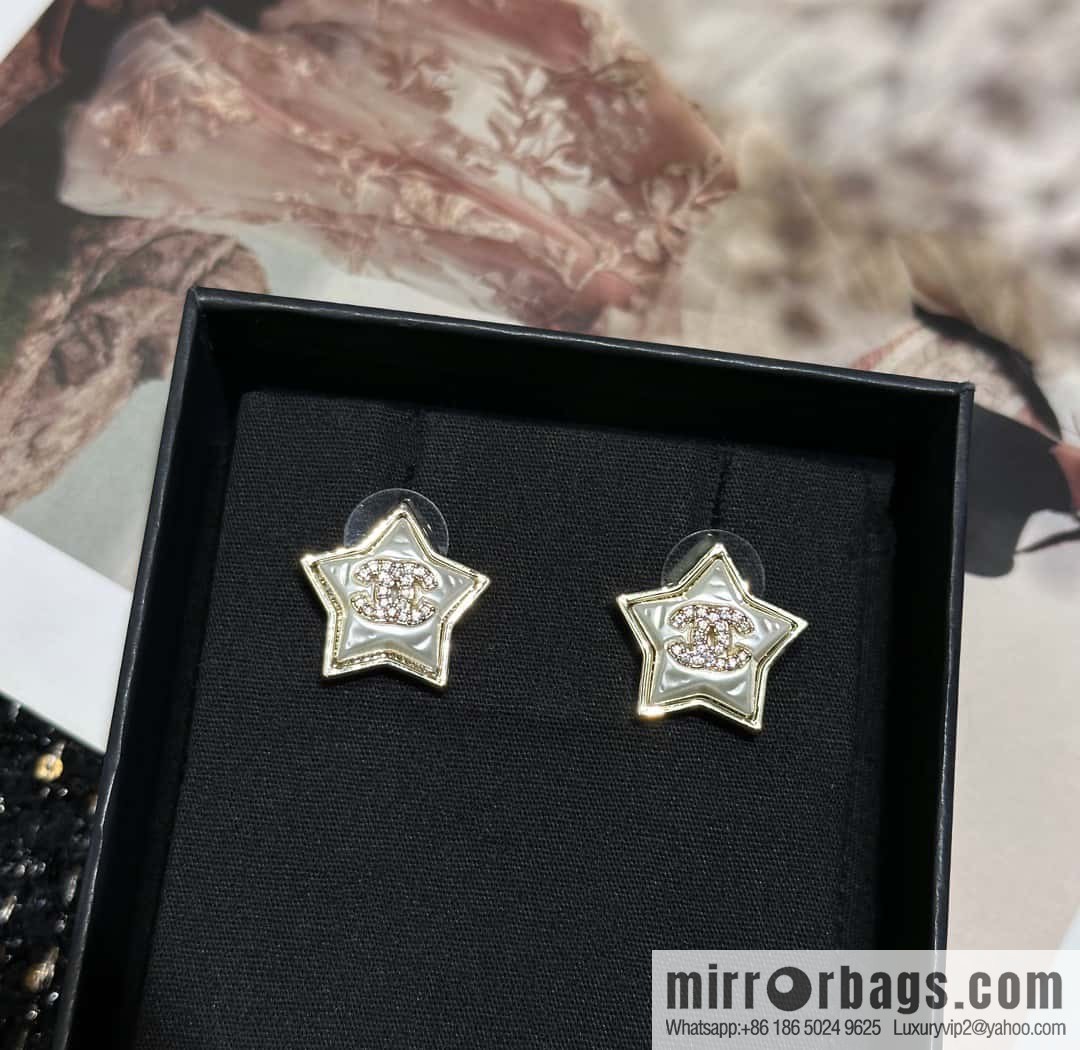 ☀️New ☑️ Chanel double C pentagram ⭐ star stud earrings ☀️