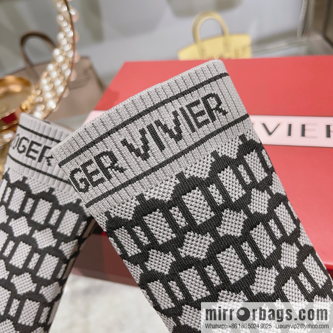 🐰🐰RV2023 early autumn new women's shoes Belle Vivier paint buckle patent leather socks boots