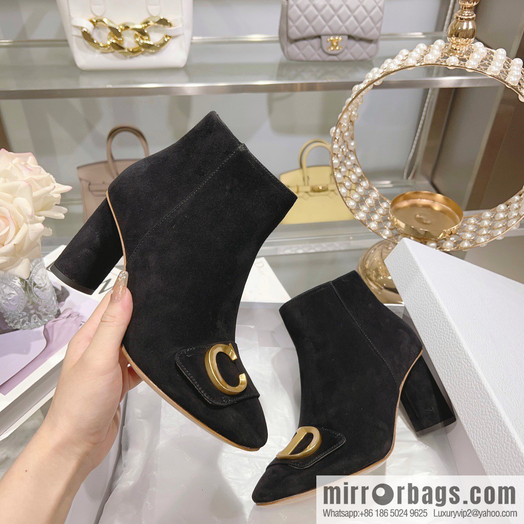 🐰🐰Dior, new bare boots on new models🌟