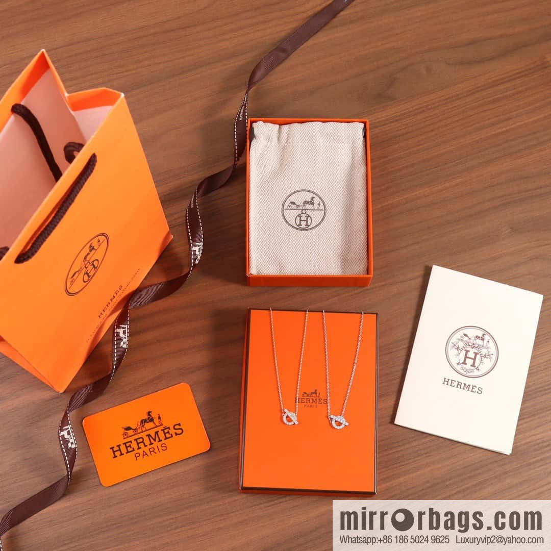 New, Hermès HERMES full diamond OT stud earrings, necklaces.