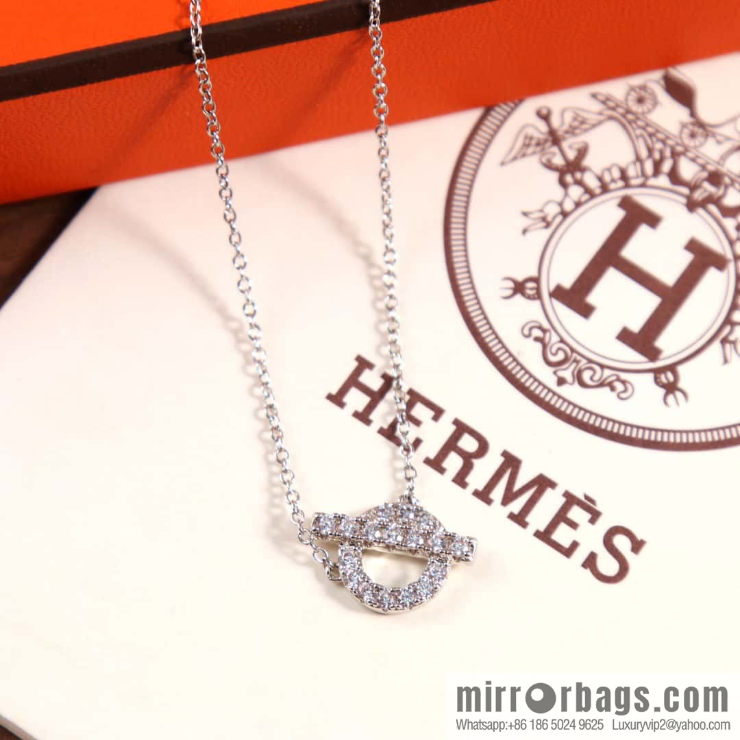 New, Hermès HERMES full diamond OT stud earrings, necklaces.