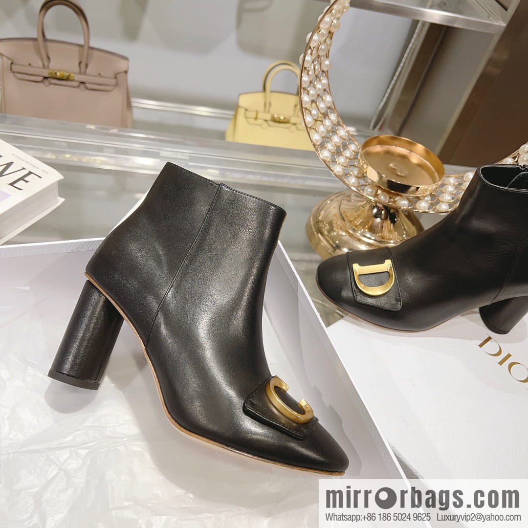 🐰🐰Dior, new bare boots on new models🌟