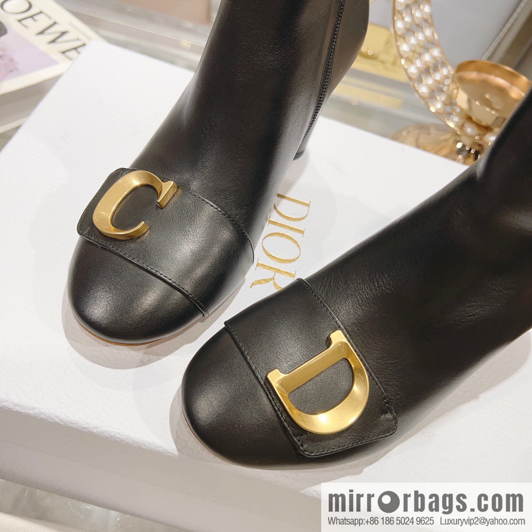 🐰🐰Dior, new bare boots on new models🌟