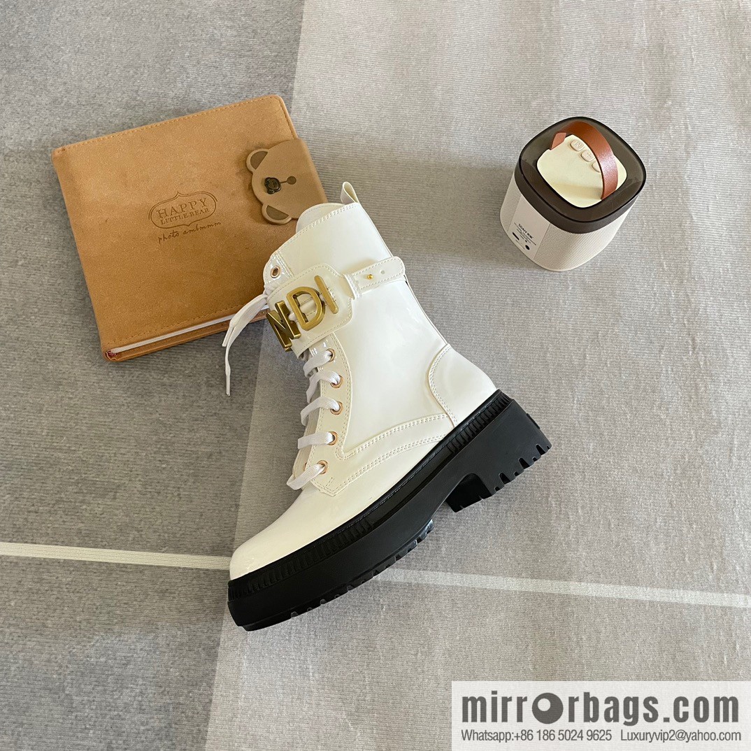 🐰🐰FENDI Fendi 2023 Fendi Graphy series autumn and winter catwalk Martin boots Xiaohongshu recommends autumn and winter Martin boots