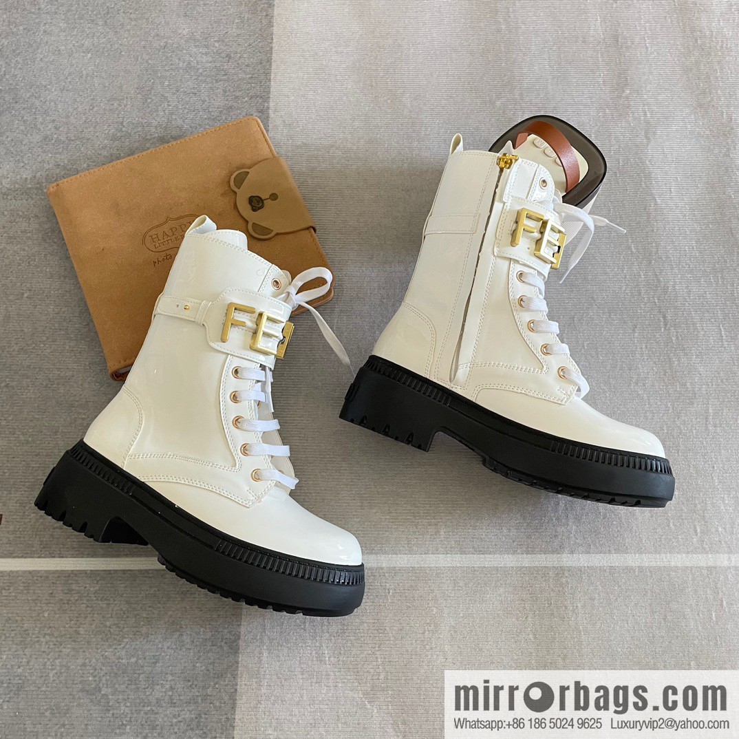 🐰🐰FENDI Fendi 2023 Fendi Graphy series autumn and winter catwalk Martin boots Xiaohongshu recommends autumn and winter Martin boots