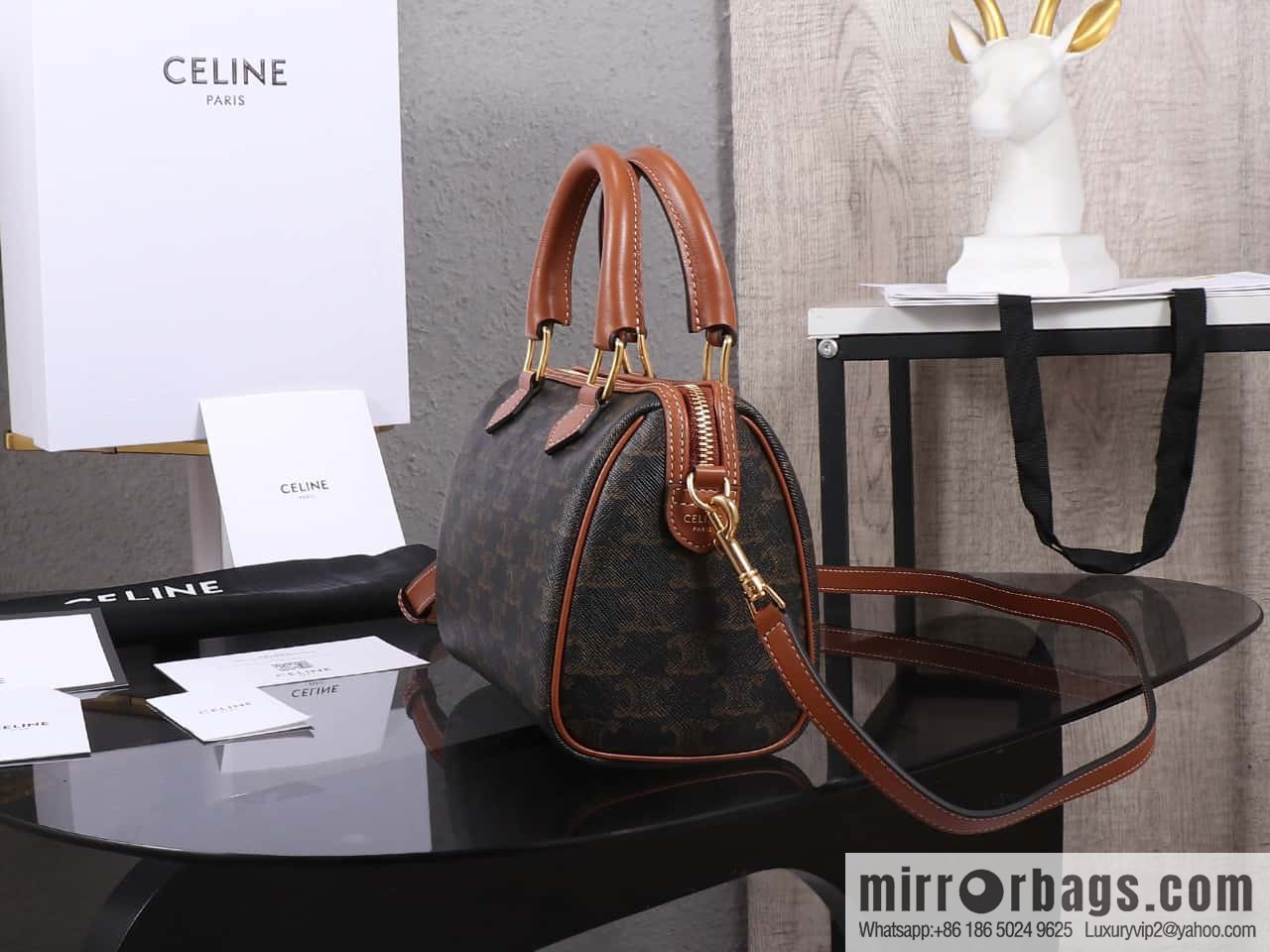 [Premium quality, all-steel hardware] Small logo printed cow leather (fabric) Boston bag, tan 113772 Number: 197588