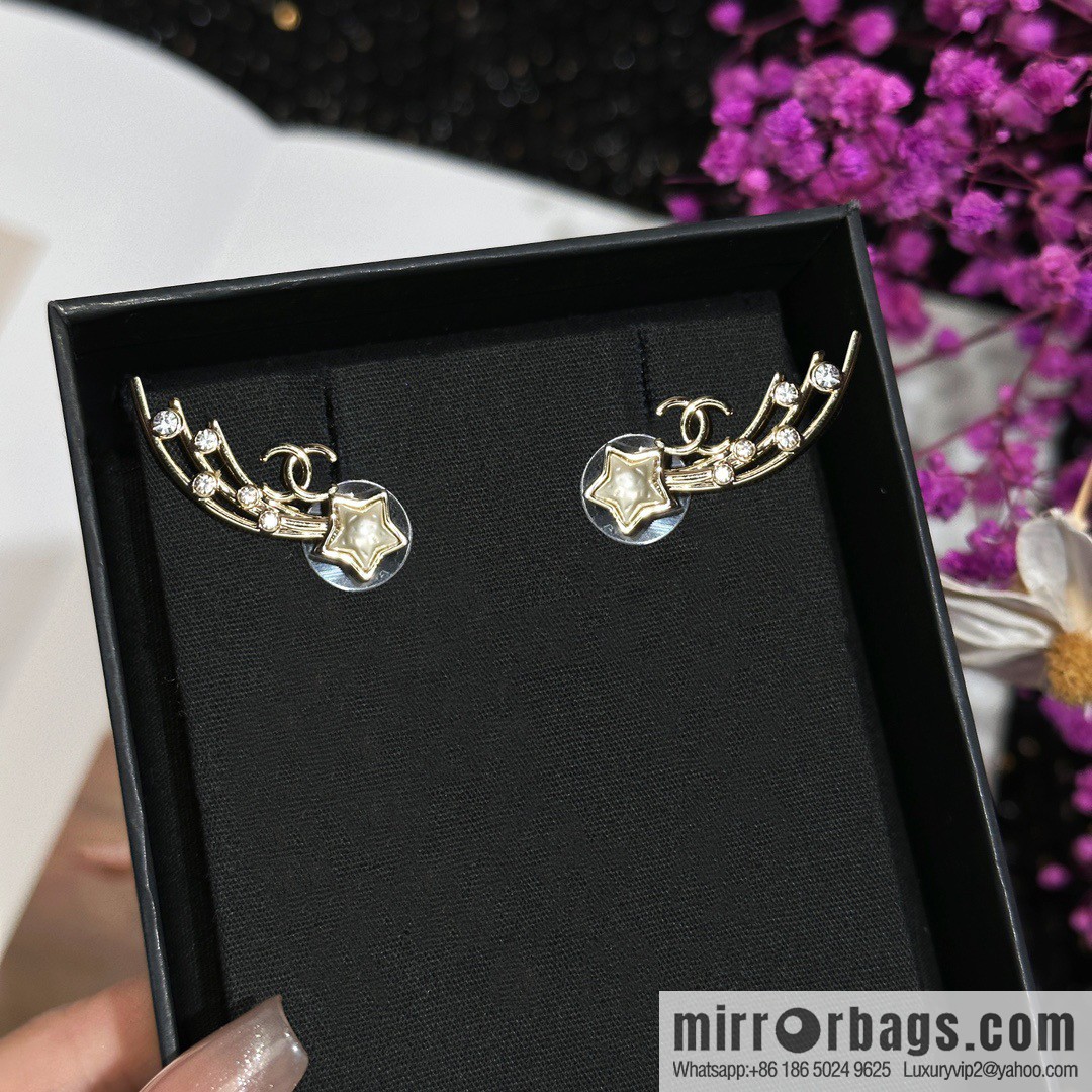☀️New ☑️ Chanel double C pentagram ⭐ star stud earrings ☀️