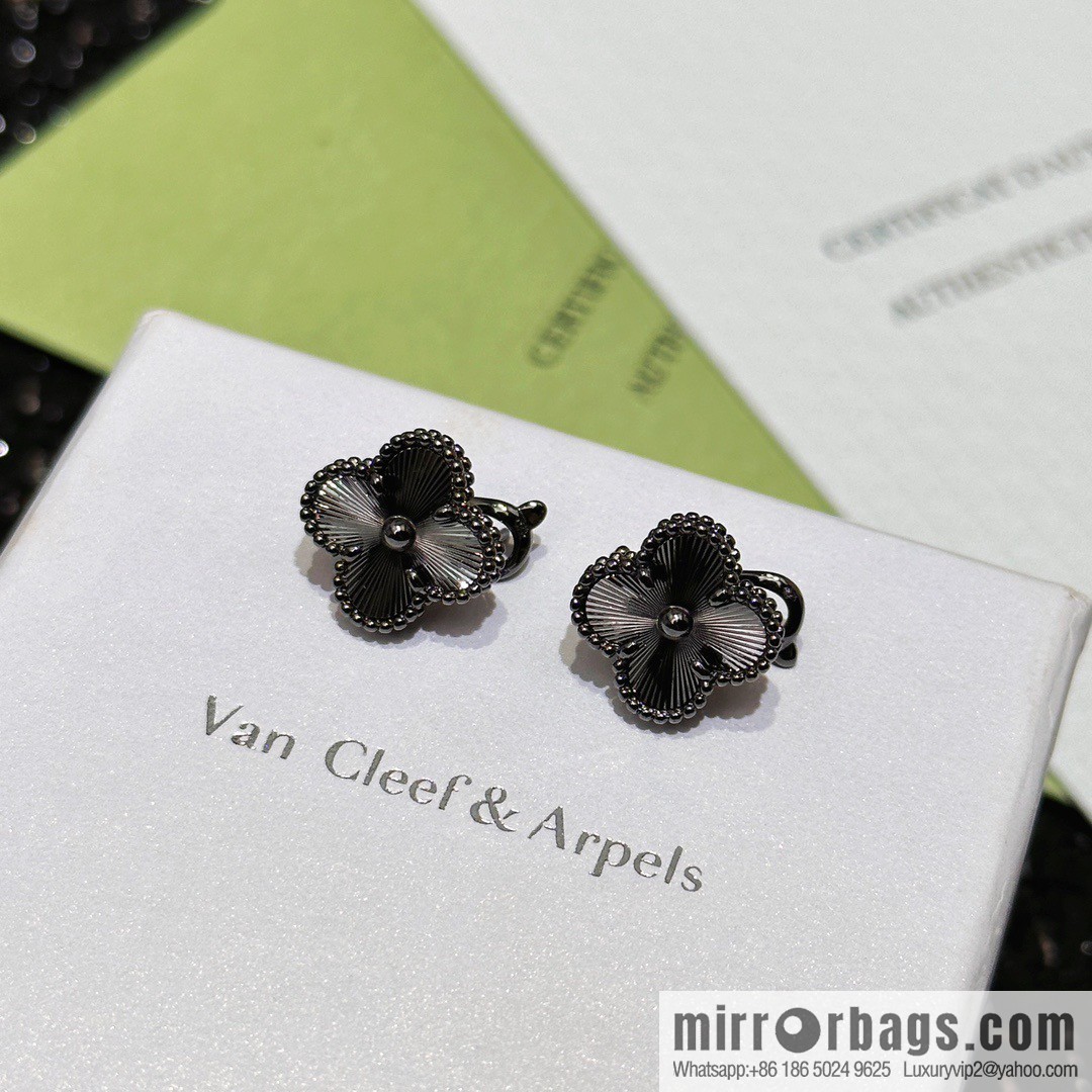 ☀️Van Cleef & Arpels Laser Gun Black Clover Earrings Earrings ☀