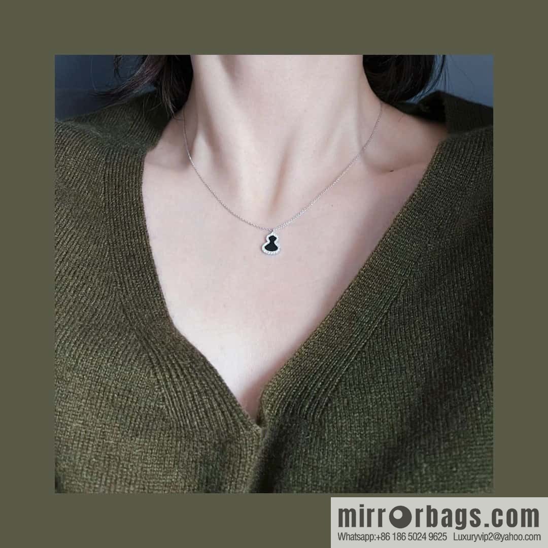 ☀️Qeelin Kirin Wulu White Gold HyCeram ® Black Gourd Necklace, Earrings ☀️
