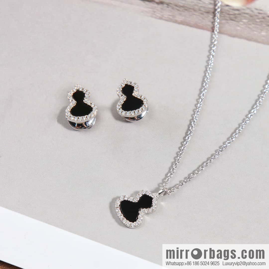 ☀️Qeelin Kirin Wulu White Gold HyCeram ® Black Gourd Necklace, Earrings ☀️