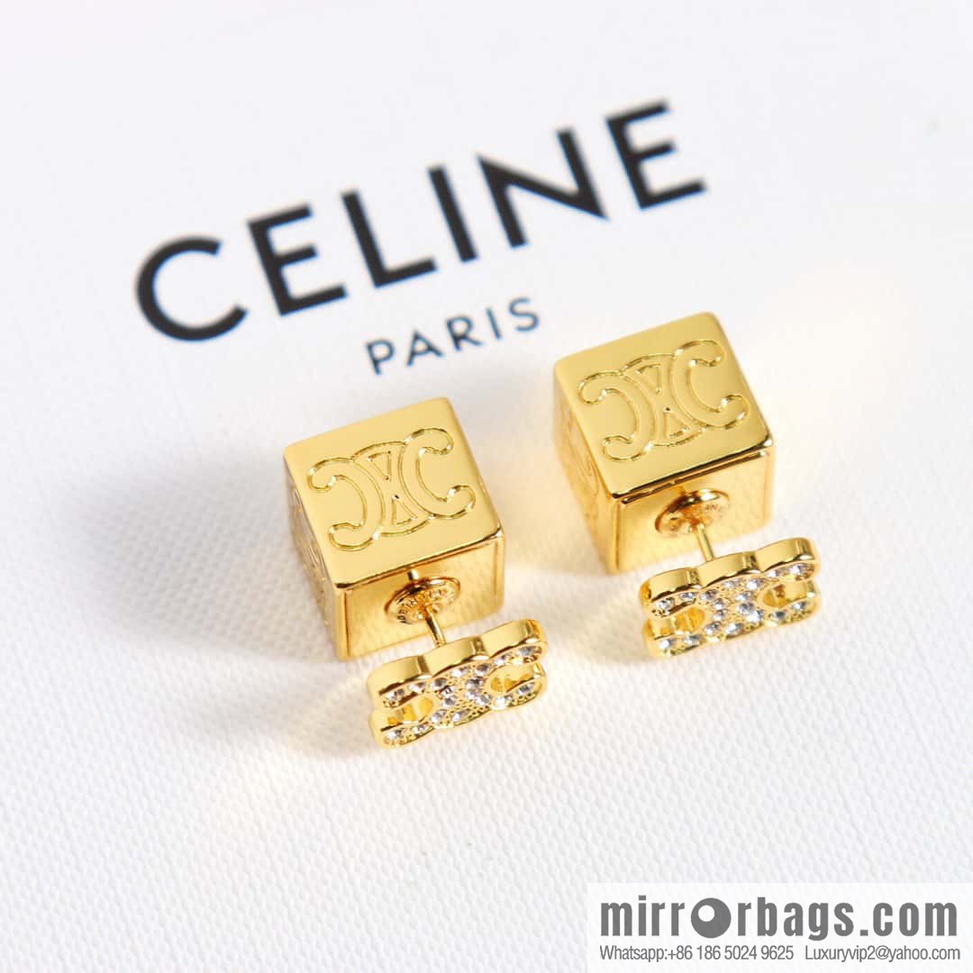❗️New ❗️ ☀️ New ☑️ Celine Celine dice stud earrings ☀️