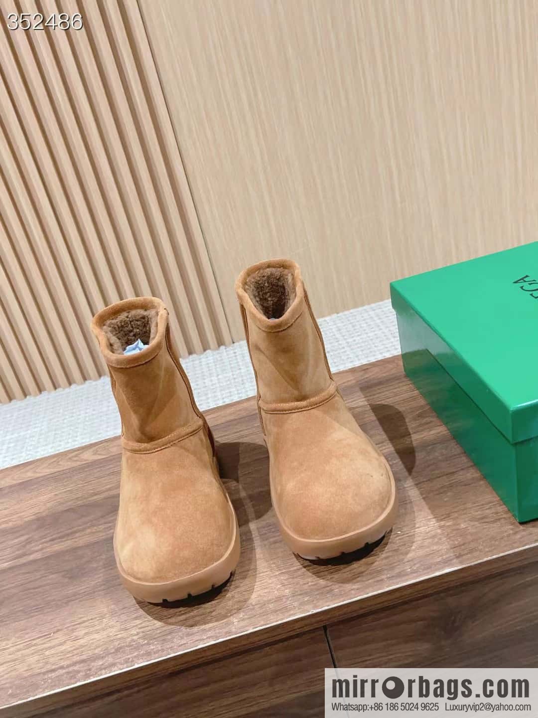 ๐ฐ๐ฐ๐๐จ๐ญ๐ญ๐๐ ๐ ๐๐๐ง๐๐ญ๐ BV autumn and winter new round head simple snow boots fluffy short boots