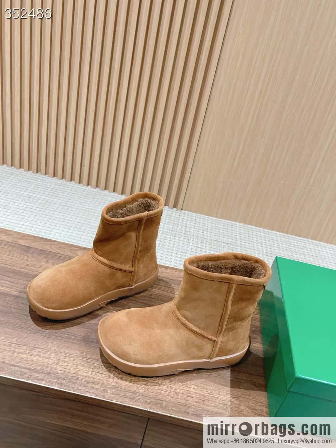 ๐ฐ๐ฐ๐๐จ๐ญ๐ญ๐๐ ๐ ๐๐๐ง๐๐ญ๐ BV autumn and winter new round head simple snow boots fluffy short boots