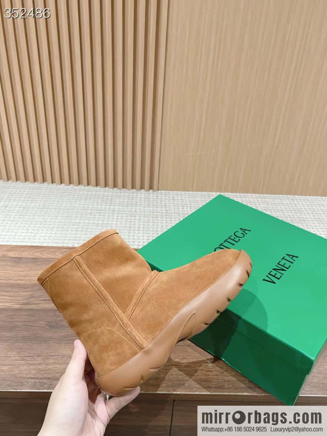 ๐ฐ๐ฐ๐๐จ๐ญ๐ญ๐๐ ๐ ๐๐๐ง๐๐ญ๐ BV autumn and winter new round head simple snow boots fluffy short boots