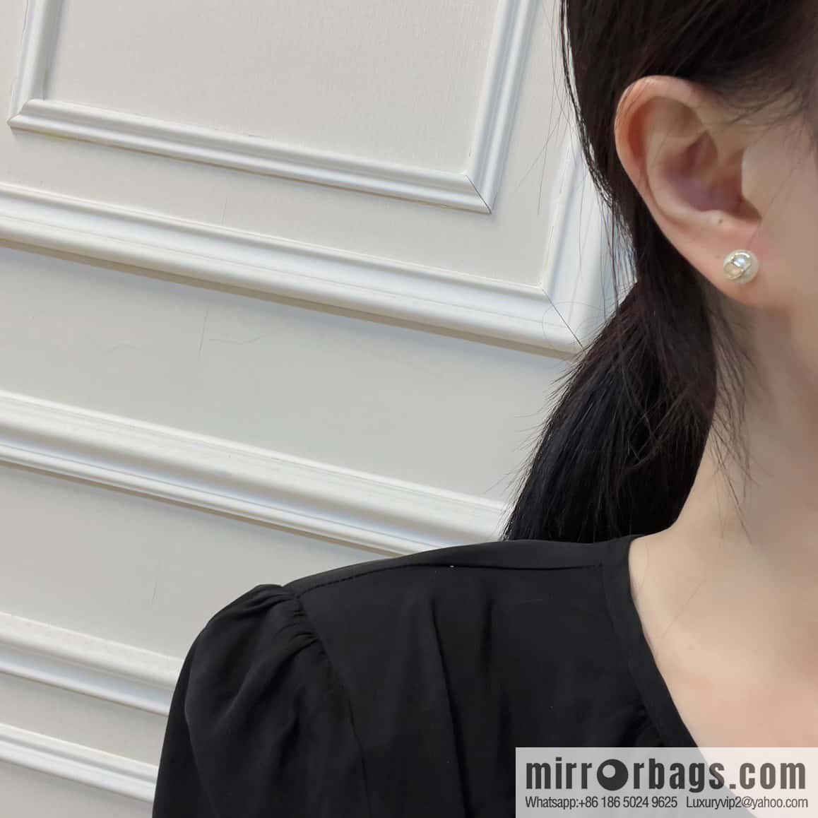 New ☑️ DIOR Asymmetrical Black Pearl Eiffel Tower Earrings