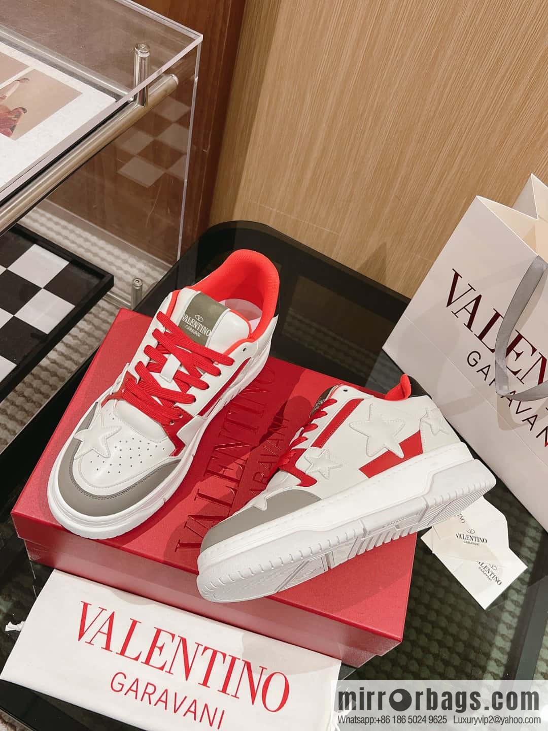 🐰🐰Valentino 2023 early autumn new star shoes Wang Hedi Ren Jialun star the same style