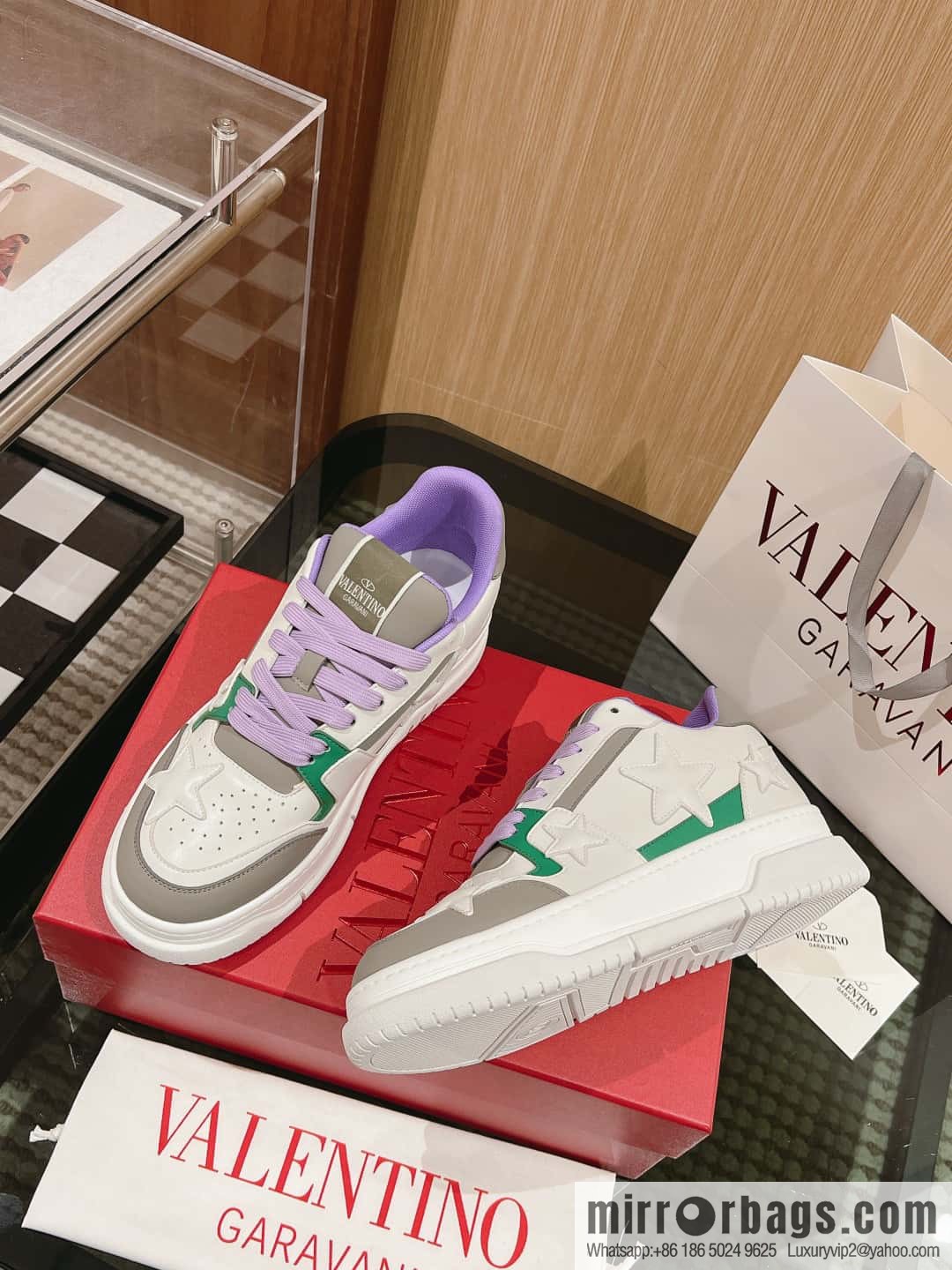 🐰🐰Valentino 2023 early autumn new star shoes Wang Hedi Ren Jialun star the same style