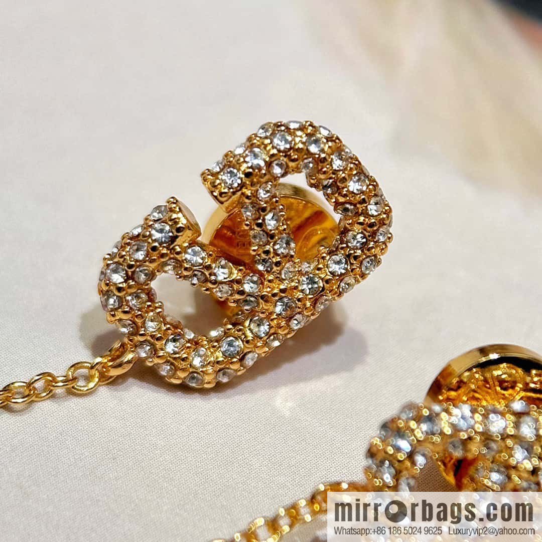 ❗️New ❗️ New ☑️ Valentino gold full diamond stud earrings