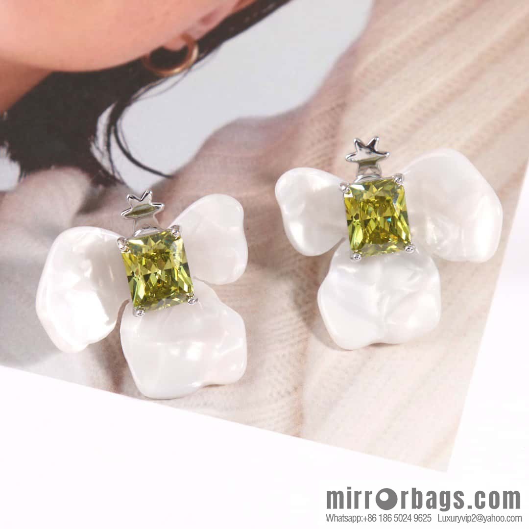 HEFANG He Fang White Iris Sugar Cube Earrings Removable 925 Silver Stud Earrings