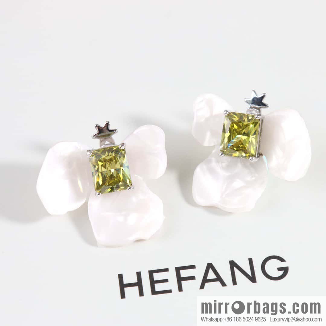 HEFANG He Fang White Iris Sugar Cube Earrings Removable 925 Silver Stud Earrings