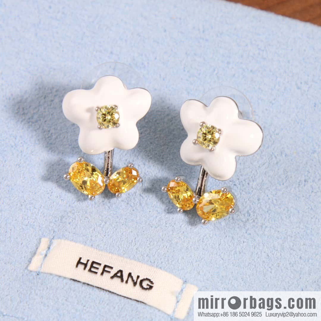 ☀️ HEFANG WHERE Cream Flower Earrings
