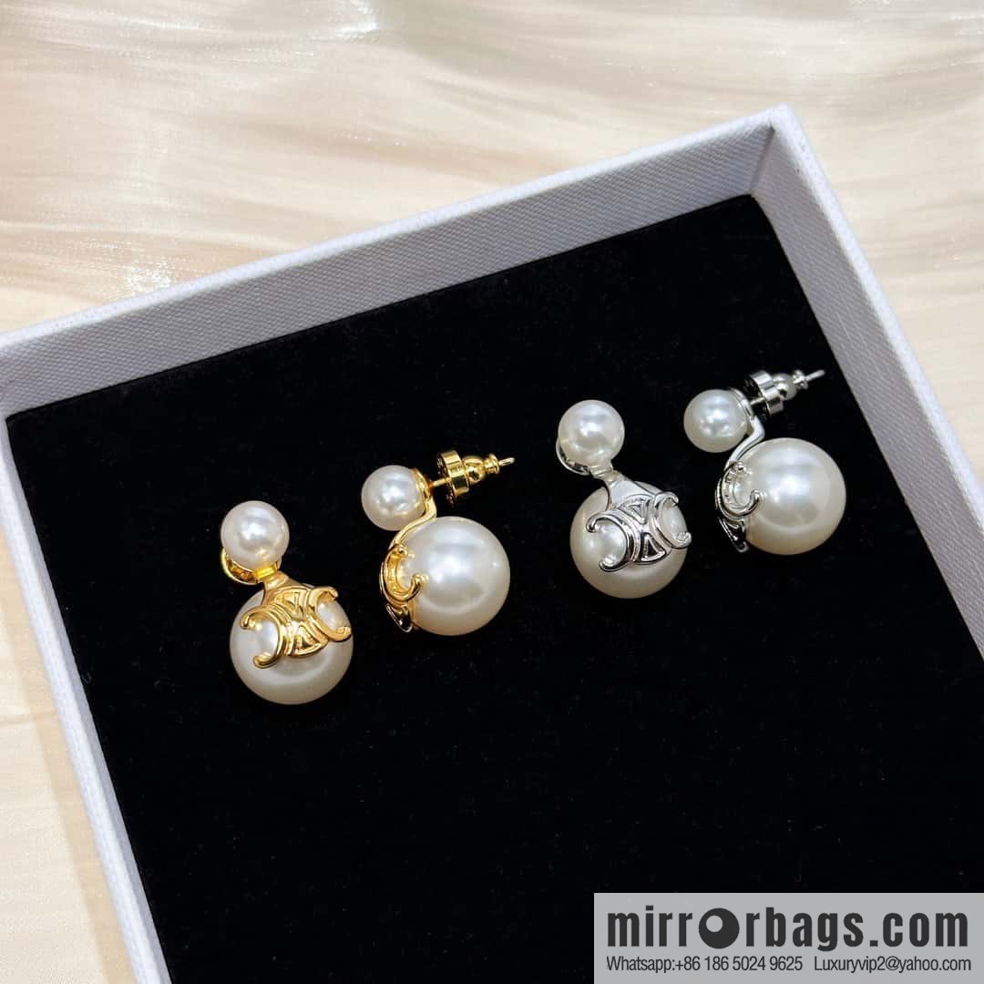 ☀️New ☑️ Celine Arc de Triomphe pearl stud earrings ☀️