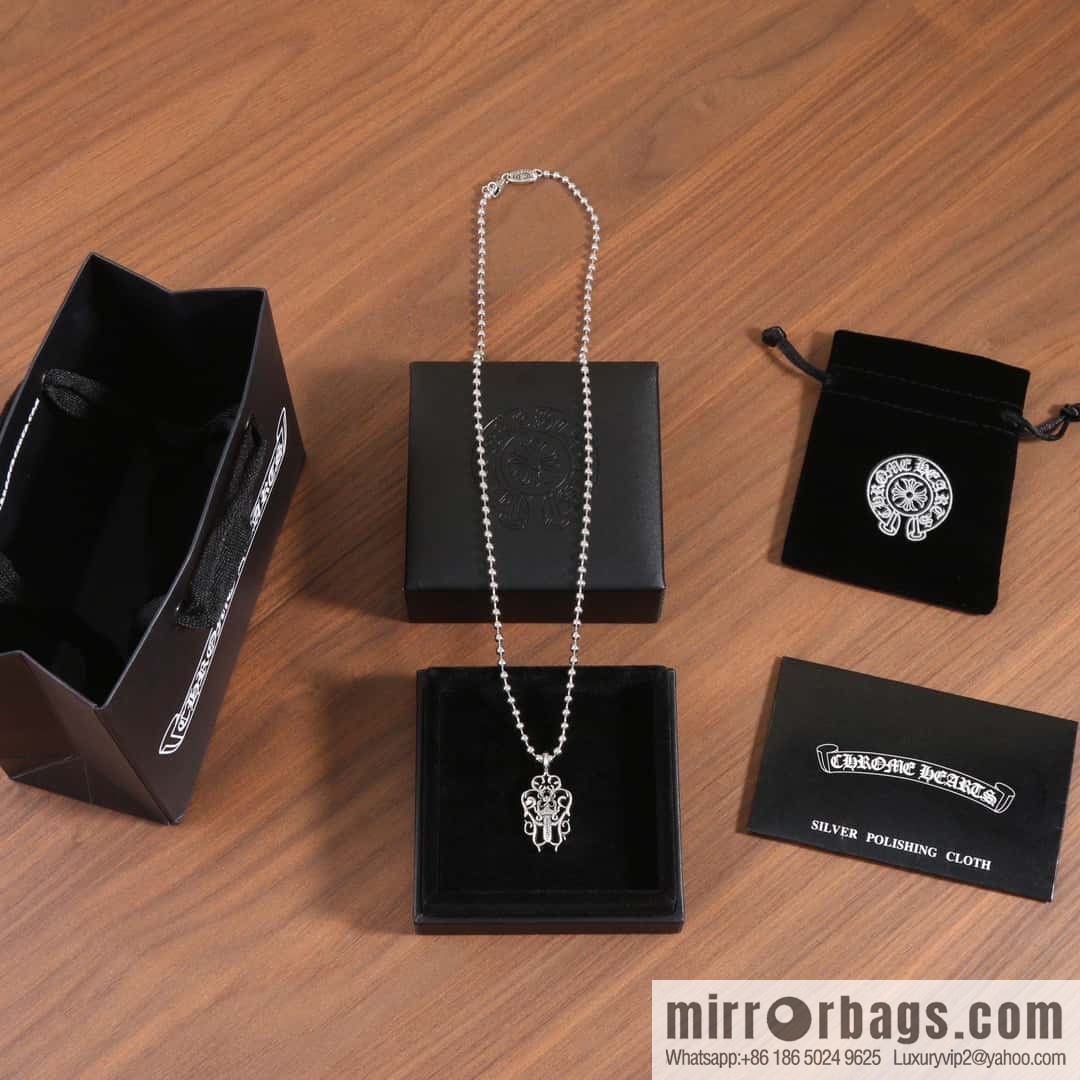 ☀New Croxin sword necklace ☀️ size 60cm pendant 3cm ☀