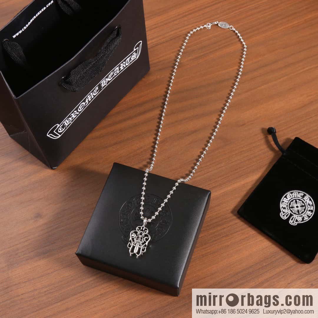 ☀New Croxin sword necklace ☀️ size 60cm pendant 3cm ☀