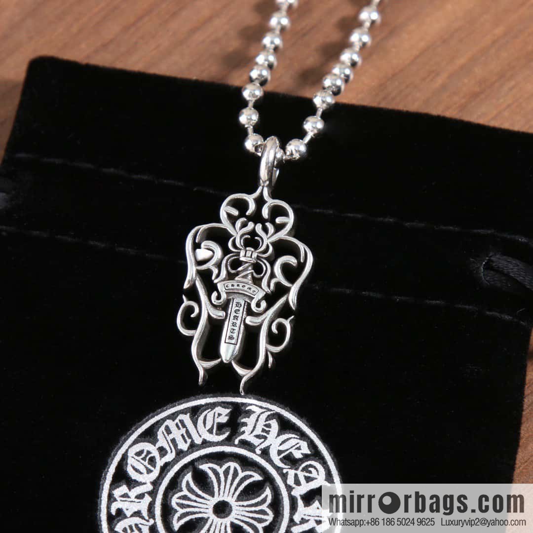 ☀New Croxin sword necklace ☀️ size 60cm pendant 3cm ☀