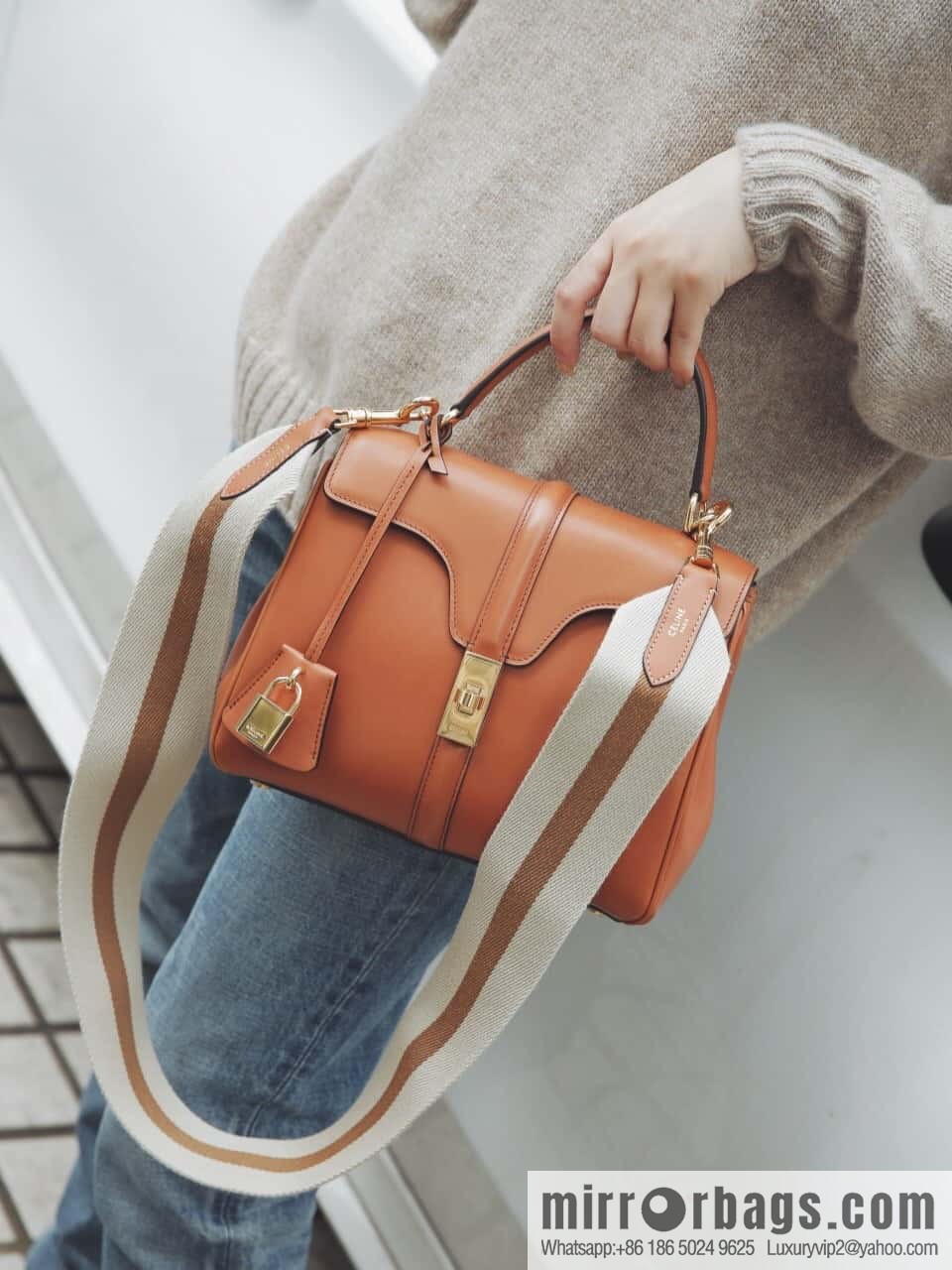 [Premium quality, all-steel hardware] CELINE's latest classic bag tote bag number: 188003BF9.04LU