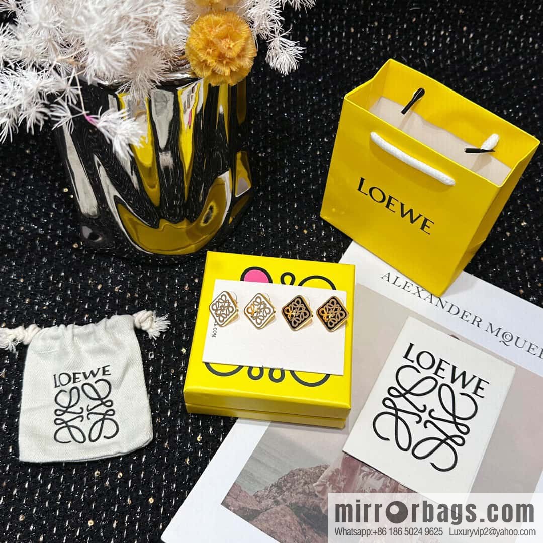 ❤️New Product [Style] LOEWE Square Mooncake Earrings Stud Earrings