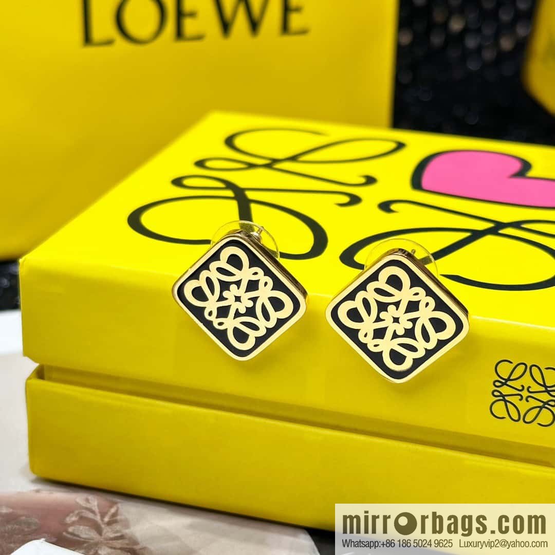 ❤️New Product [Style] LOEWE Square Mooncake Earrings Stud Earrings