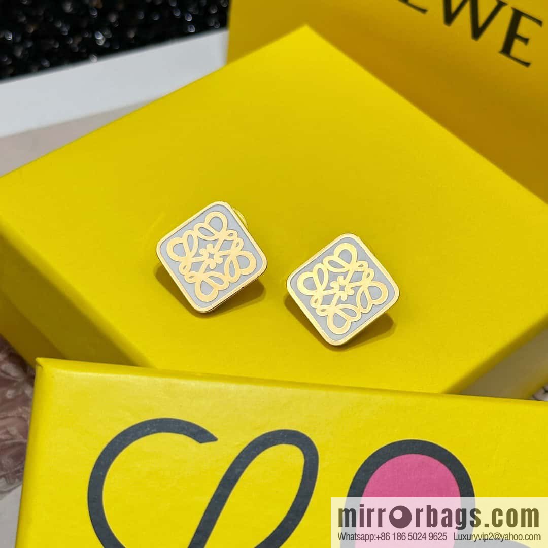 ❤️New Product [Style] LOEWE Square Mooncake Earrings Stud Earrings