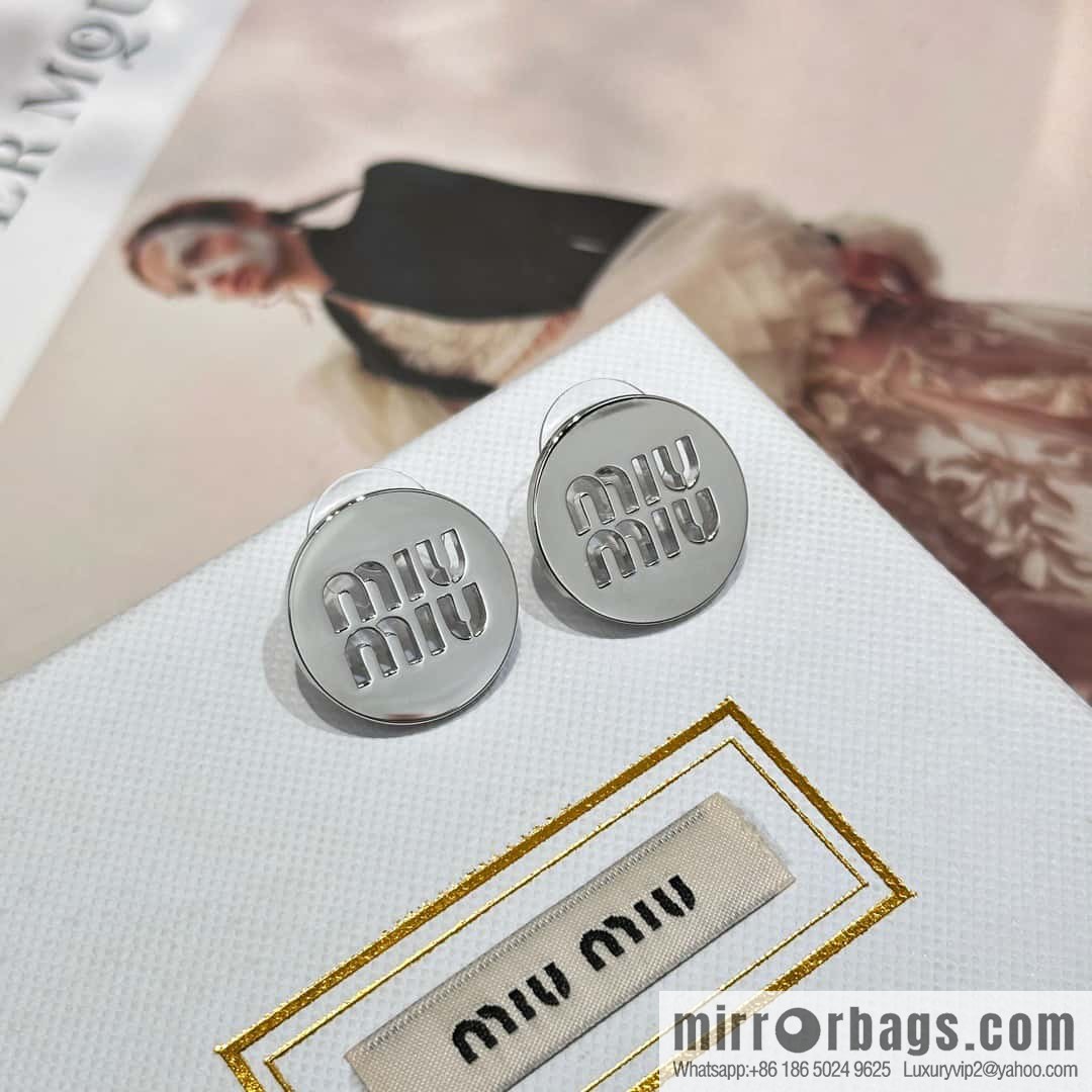 ❗️New ❗️ MIU MIU Miu Miu Hollow Silver Glossy Earrings