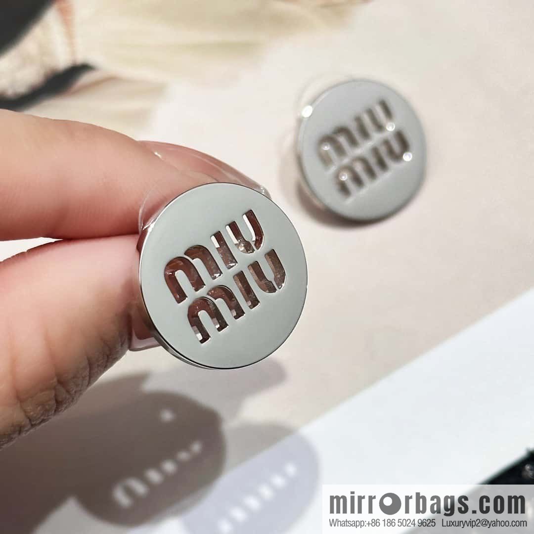 ❗️New ❗️ MIU MIU Miu Miu Hollow Silver Glossy Earrings