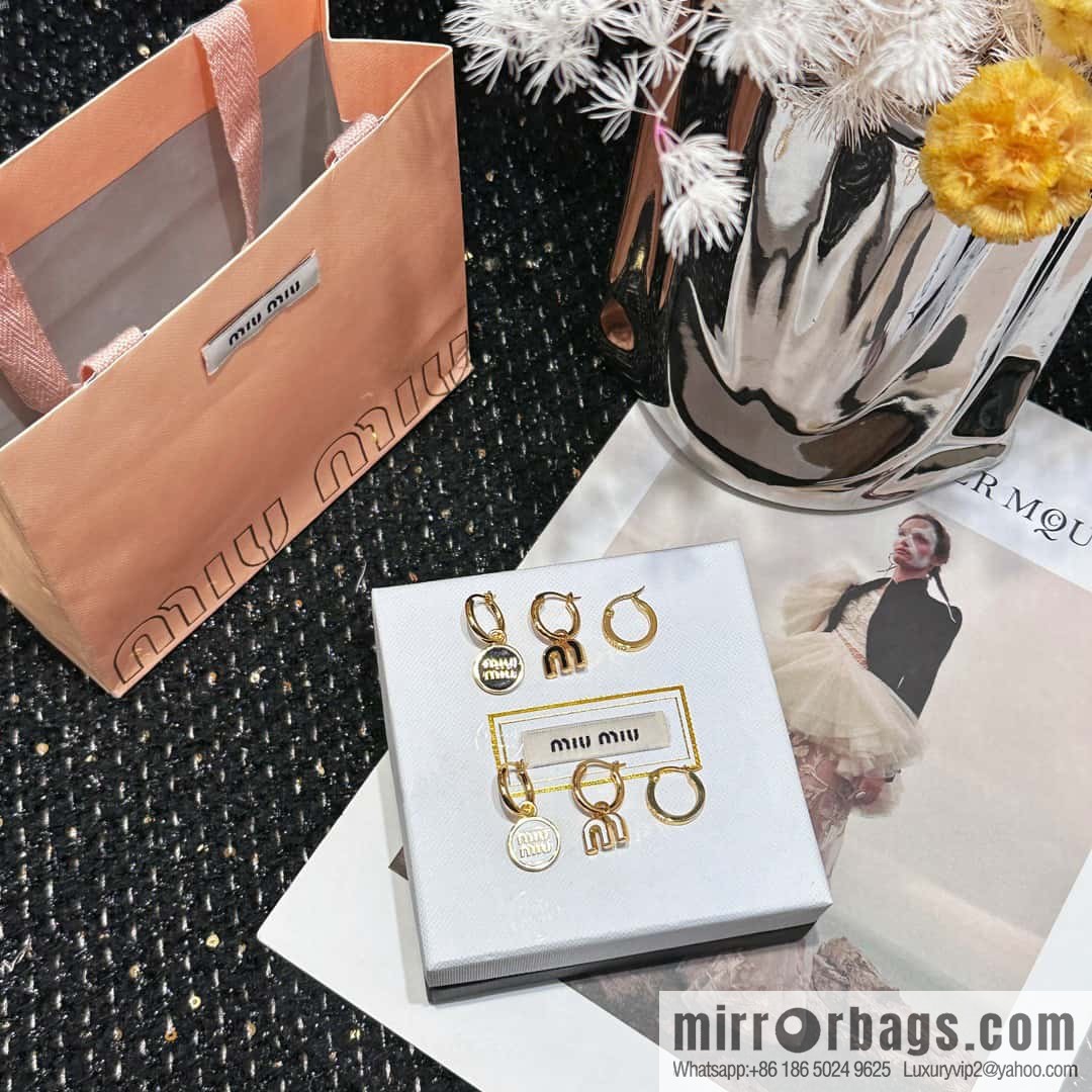 ❗️New ❗️ MIU MIU Miu Miu three-piece set oil drip earrings earrings
