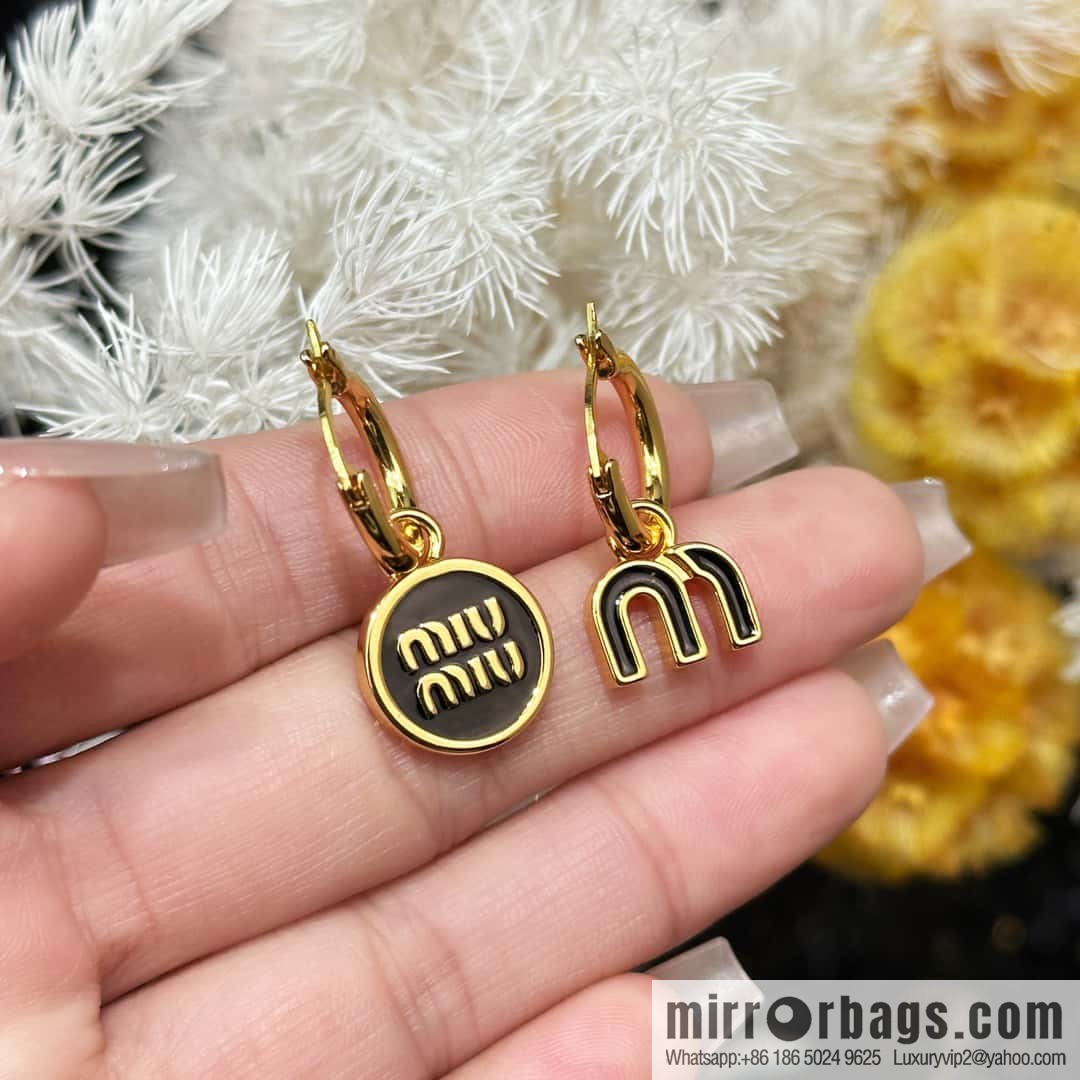 ❗️New ❗️ MIU MIU Miu Miu three-piece set oil drip earrings earrings